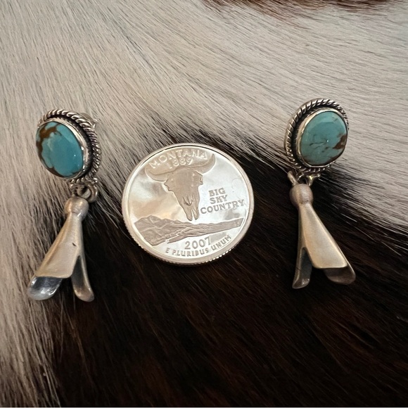 ❤️ #8 Turquoise Matte 925 Navajo Style Dangle Squash Blossom Earrings 1.41”L - Picture 4 of 11